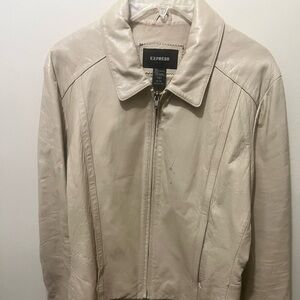 Vintage Cream Leather Bomber Jacket!!! Looking for a new home! Make an offer!!